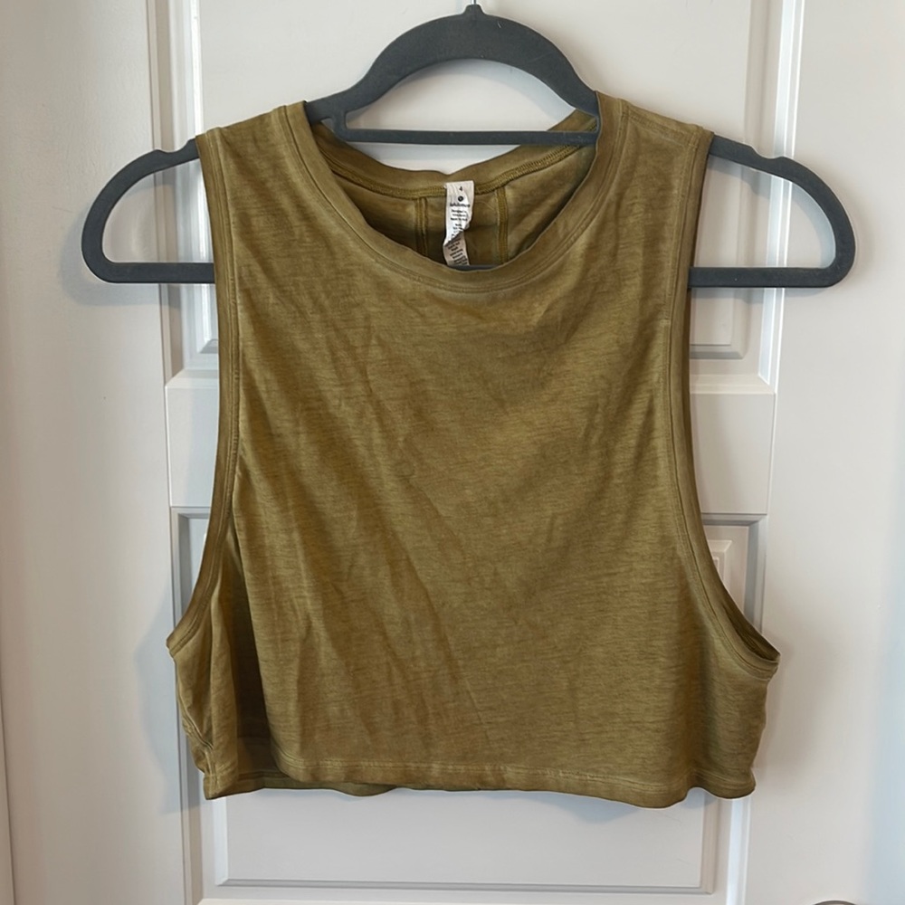 Lululemon cropped tank